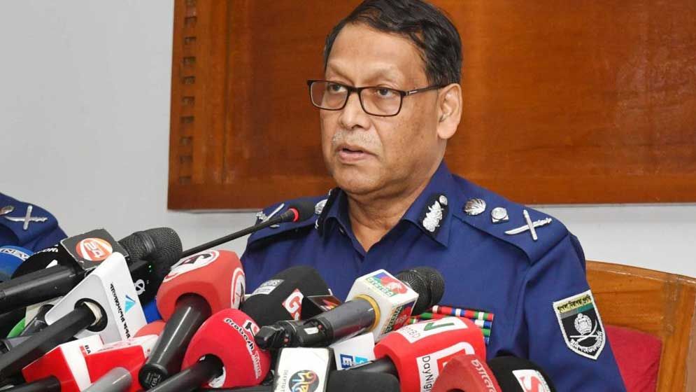 ব্যবসা প্রতিষ্ঠান ভাঙচুরে জড়িতদের গ্রেপ্তারের নির্দেশ আইজিপির